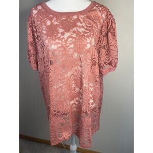 TORRID TOP SHIRT BLOUSE Size 4 Plus size